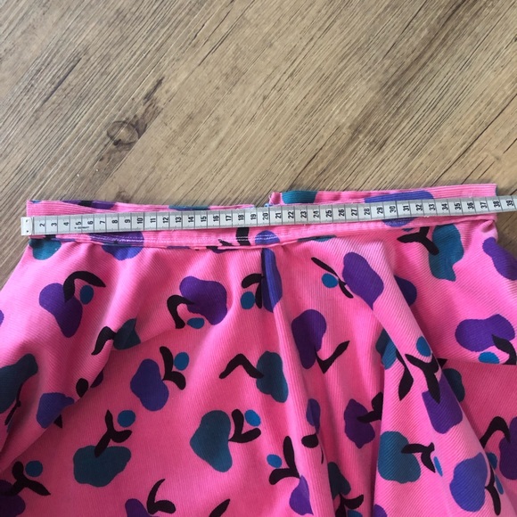 🍭 Twirling pink corduroy skirt - Picture 4 of 6